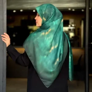روسری نخ کاستوم طرح یاقوت طرح آذر حاشیه یکنواخت زمینه طرح ریز صورتی - بلو قسط | خرید اقساطی و آنلاین