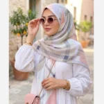 روسری نخ کاستوم طرح باربری سفید قواره بزرگ 140 سانتیمتر دور چرخ دوز - بلو قسط | خرید اقساطی و آنلاین