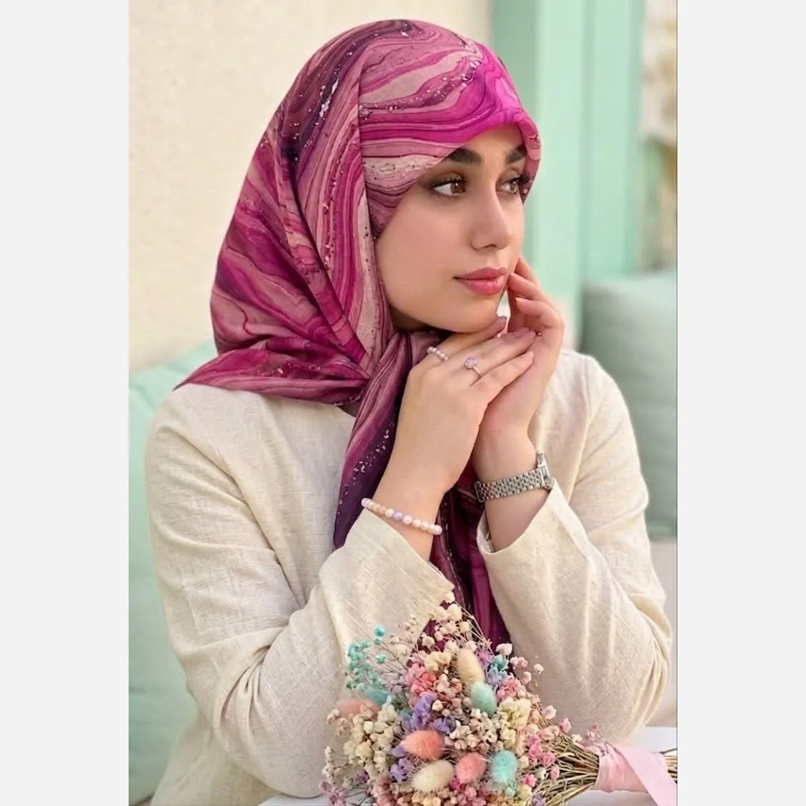 روسری نخی کاستوم طرح رزین قواره 110 و 115 سانتی متر