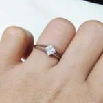 انگشتر استیل زنانه طرح جواهری نگین دار رنگ نقره ای سایز 7 و 8 - بلو قسط | خرید اقساطی و آنلاین