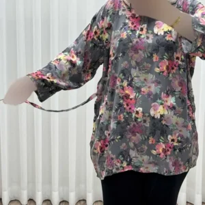 بلوز زنانه نخی مدل گل یخی فری سایز مناسب تا سایز 54 - بلو قسط | خرید اقساطی و آنلاین